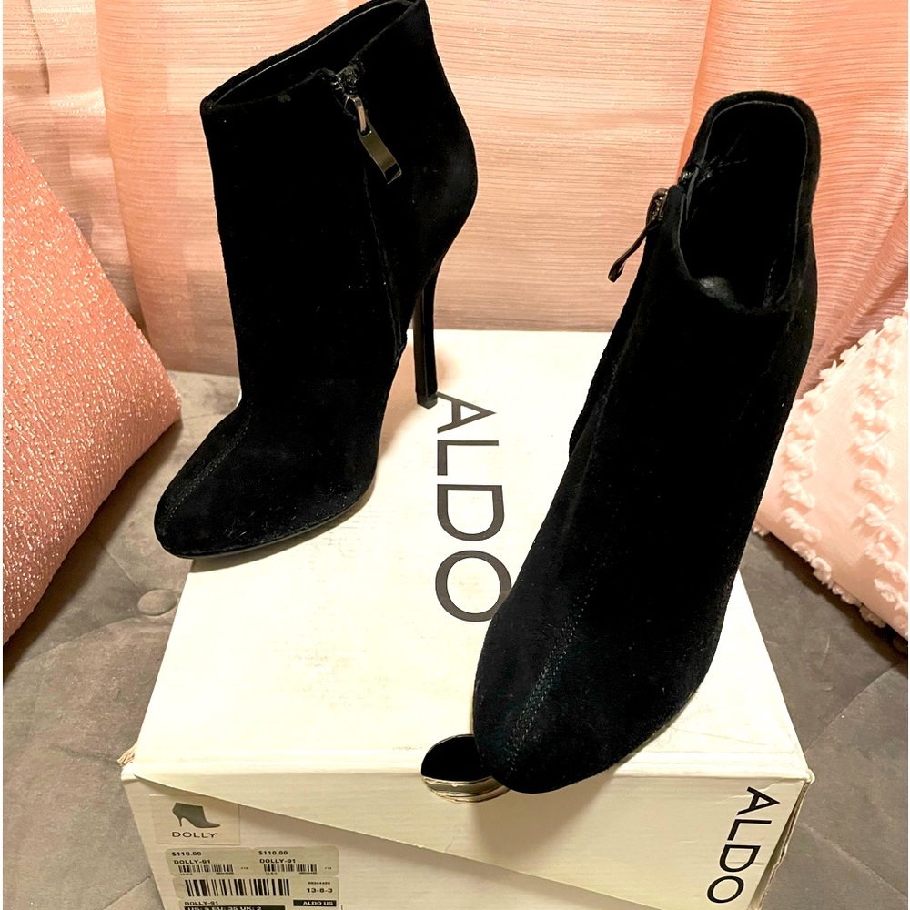 Black suede Dolly bootie from Aldo